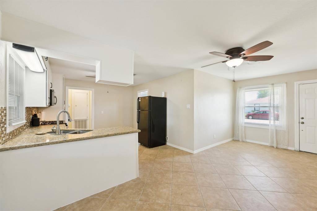 Galveston, TX 77551,6614 Fairway DR