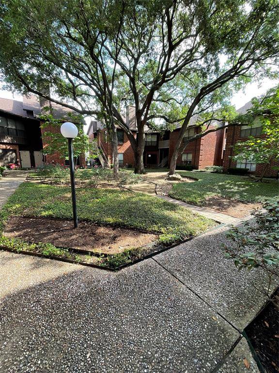 Houston, TX 77042,3100 Walnut Bend LN #113