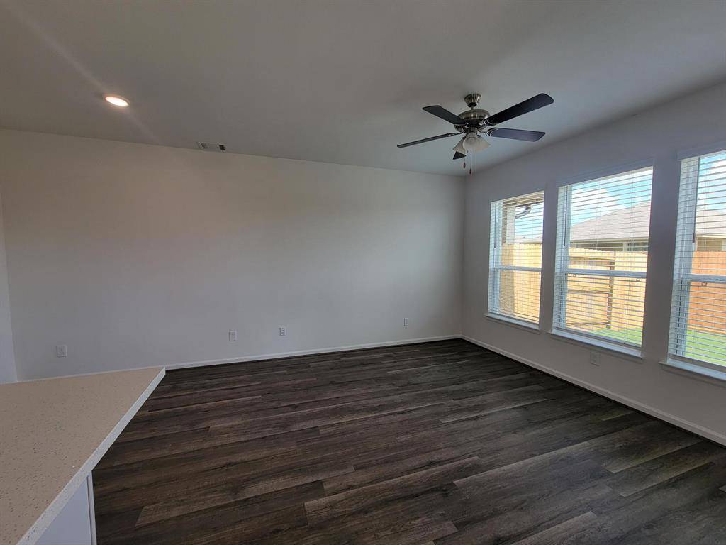 East Bernard, TX 77435,937 Tillman LN