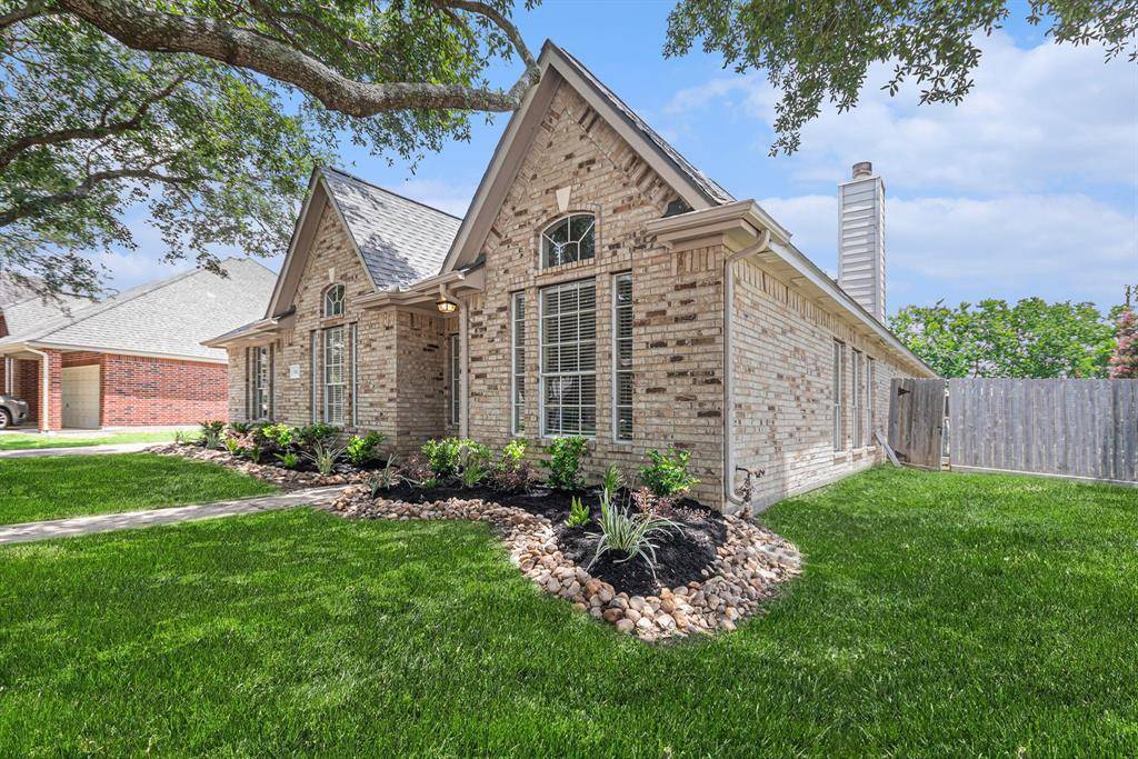 Pasadena, TX 77505,7643 Rainbow Bend DR