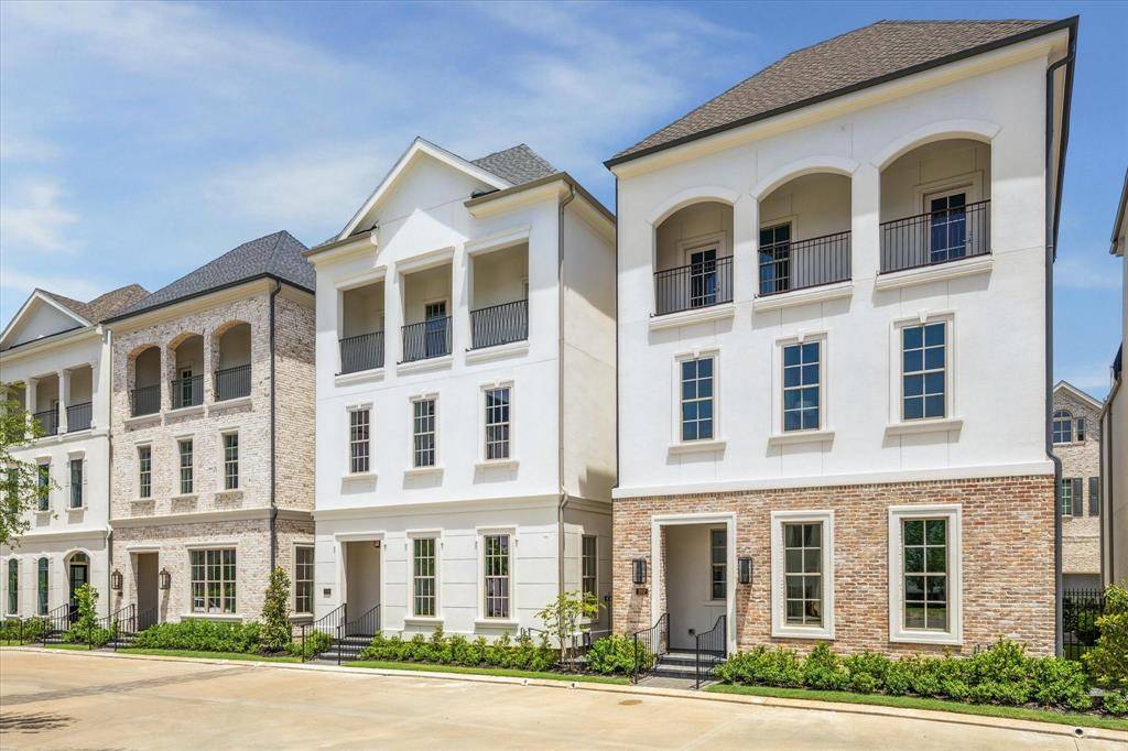 Houston, TX 77024,207 Sutton Row PL