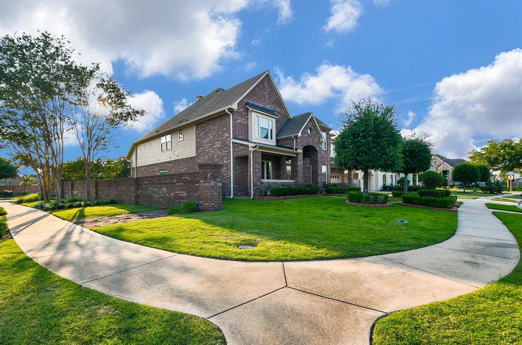 Sugar Land, TX 77479,906 Delford WAY