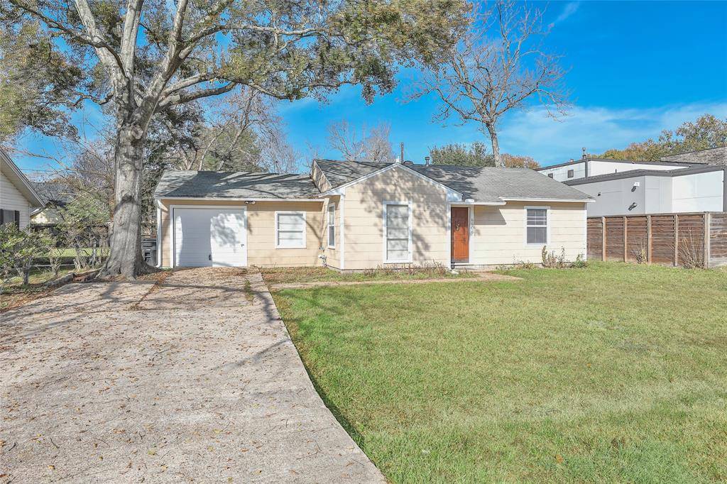 Houston, TX 77055,6606 Schiller ST