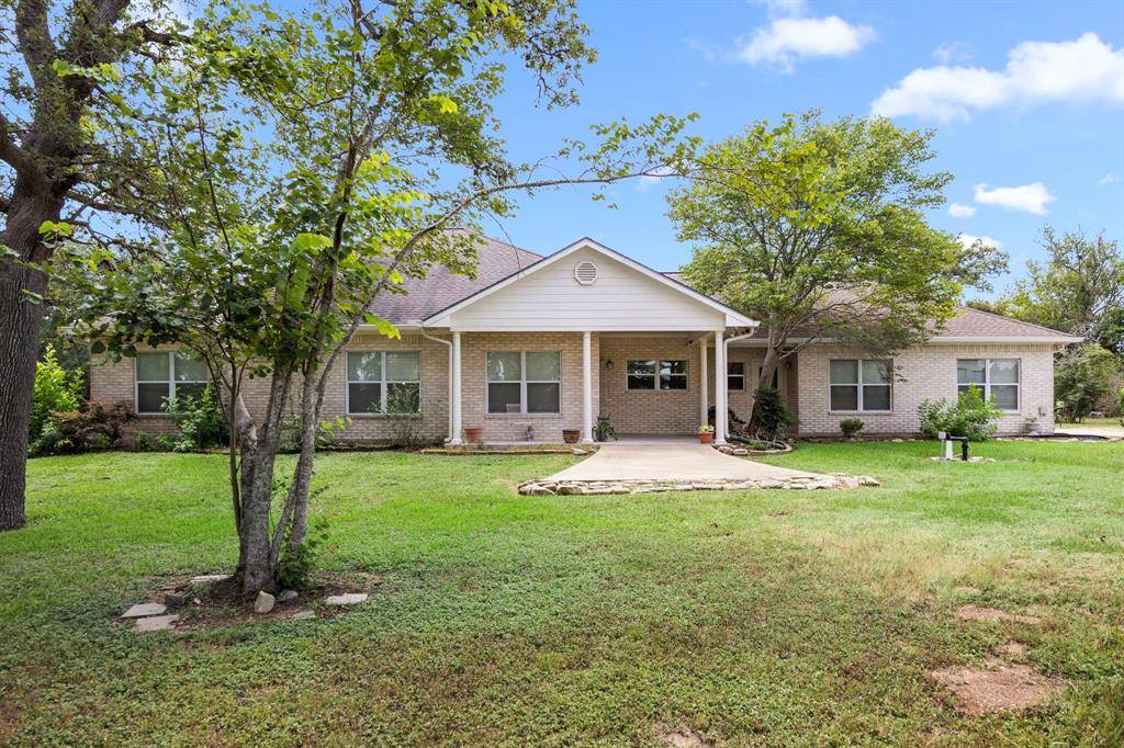 Weimar, TX 78962,2146 County Road 201