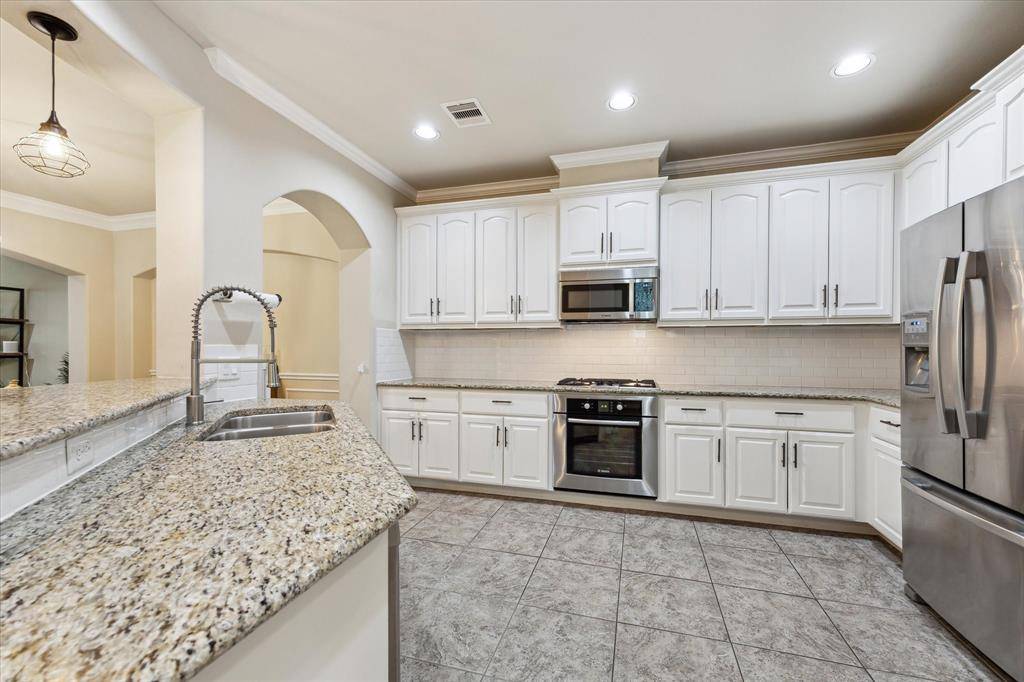 Houston, TX 77008,1115 Beall Landing CT