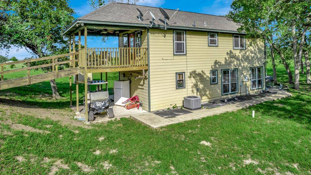 Yoakum, TX 77995,15631 FM 682