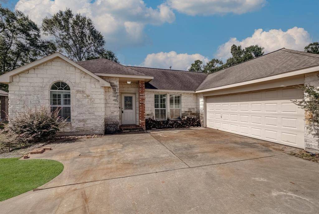 Crosby, TX 77532,2715 Lake Breeze LN