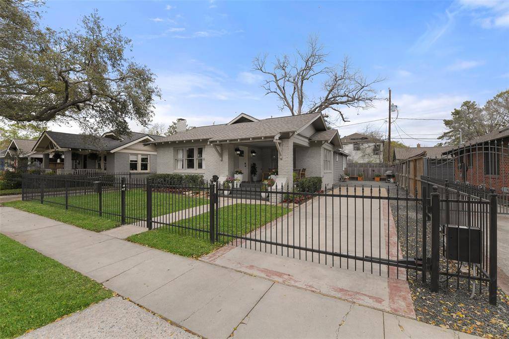 Houston, TX 77008,741 E 16th ST