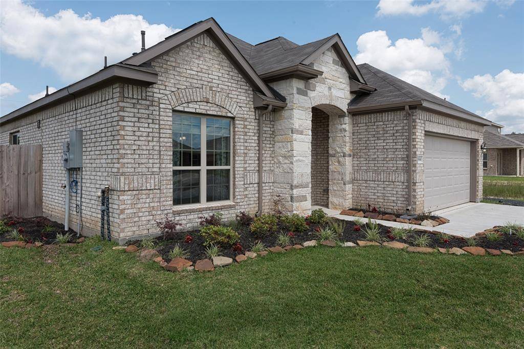 Conroe, TX 77304,990 Golden Willow LN