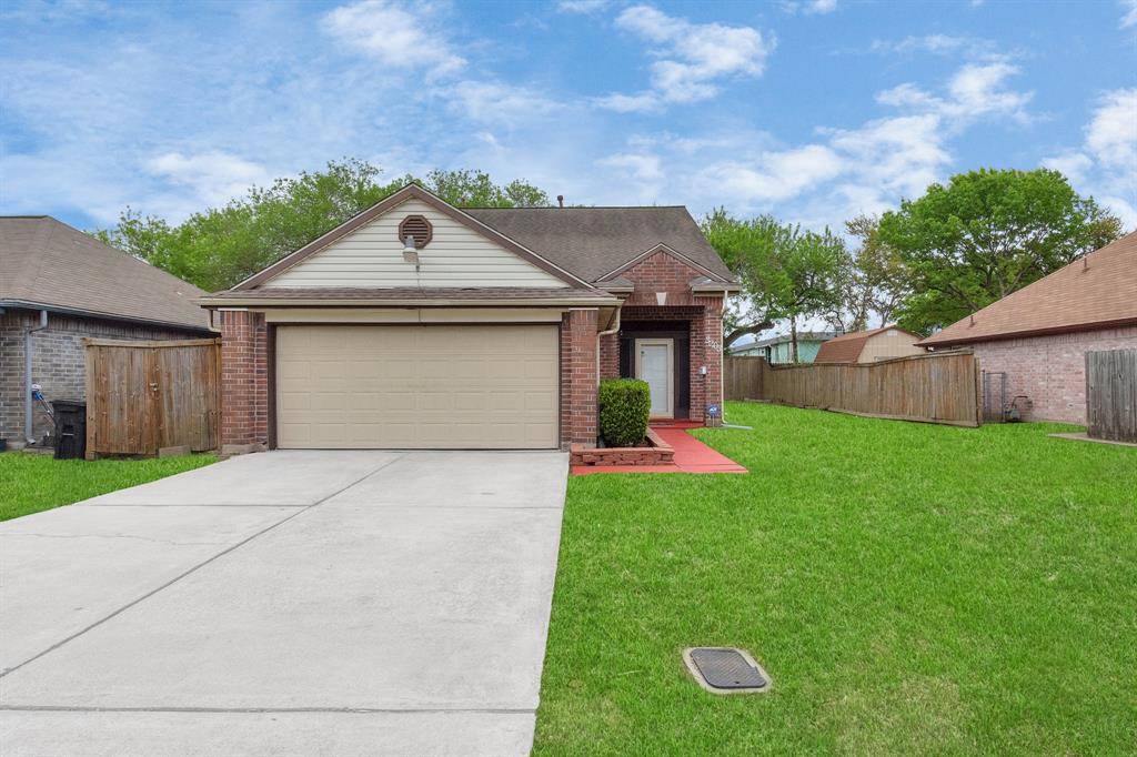 Pasadena, TX 77503,3203 Briar DR