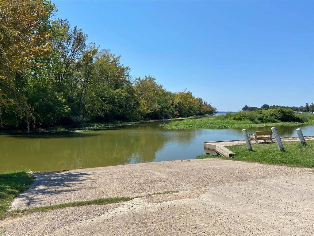 Willis, TX 77318,TBD Water Oak