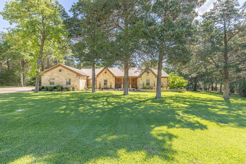 New Ulm, TX 78950,404 Saint Andrews DR