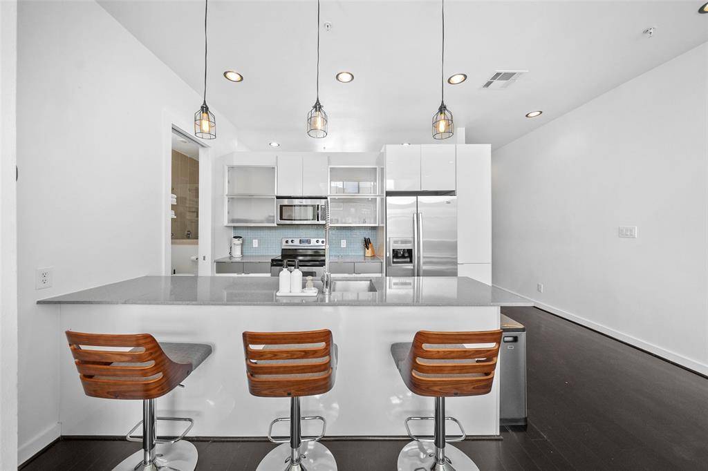 Houston, TX 77002,207 Pierce ST #308