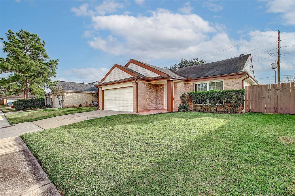 Sugar Land, TX 77478,2211 Sentinal Oaks ST