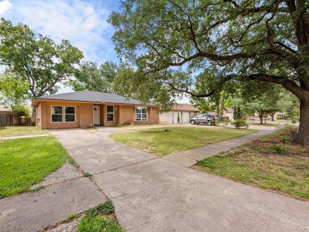 Houston, TX 77053,5310 Castlecreek LN