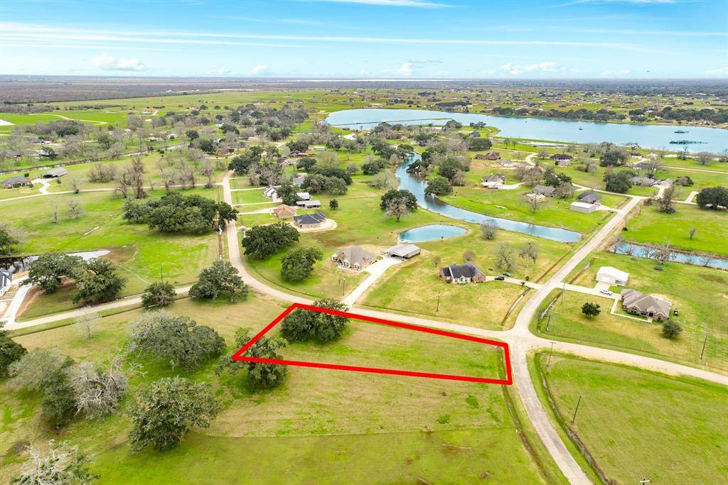 Angleton, TX 77515,425 Rodeo Trail