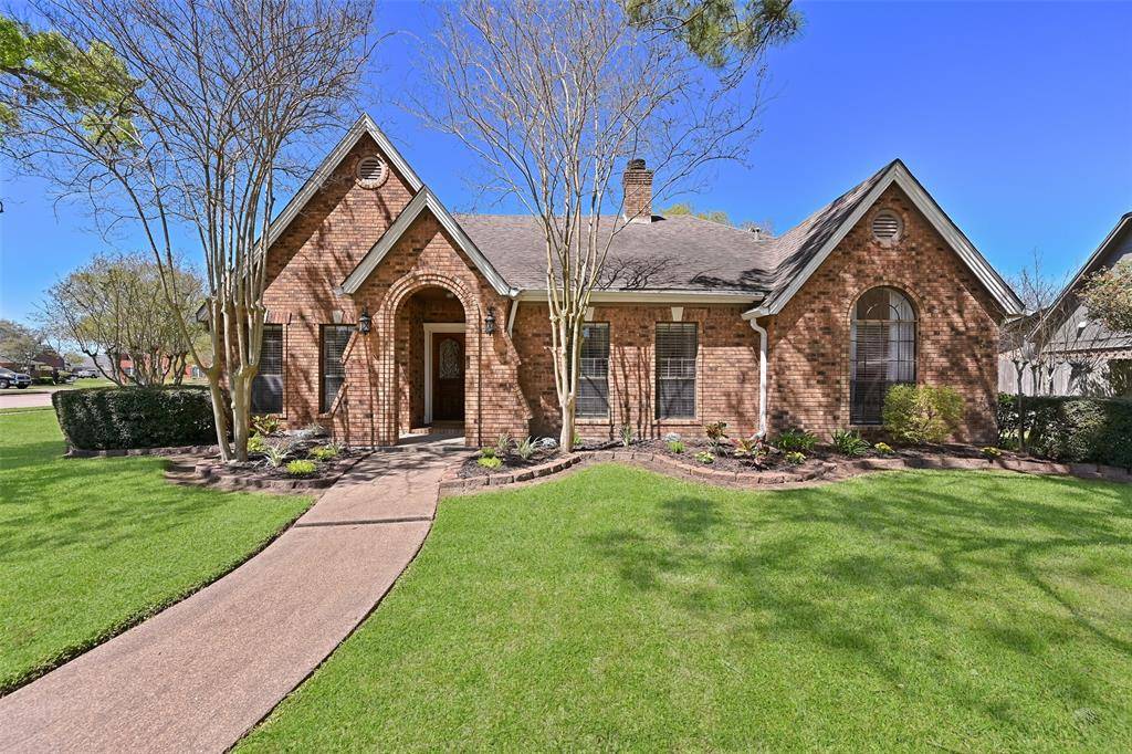 Friendswood, TX 77546,1110 Twin Oaks ST