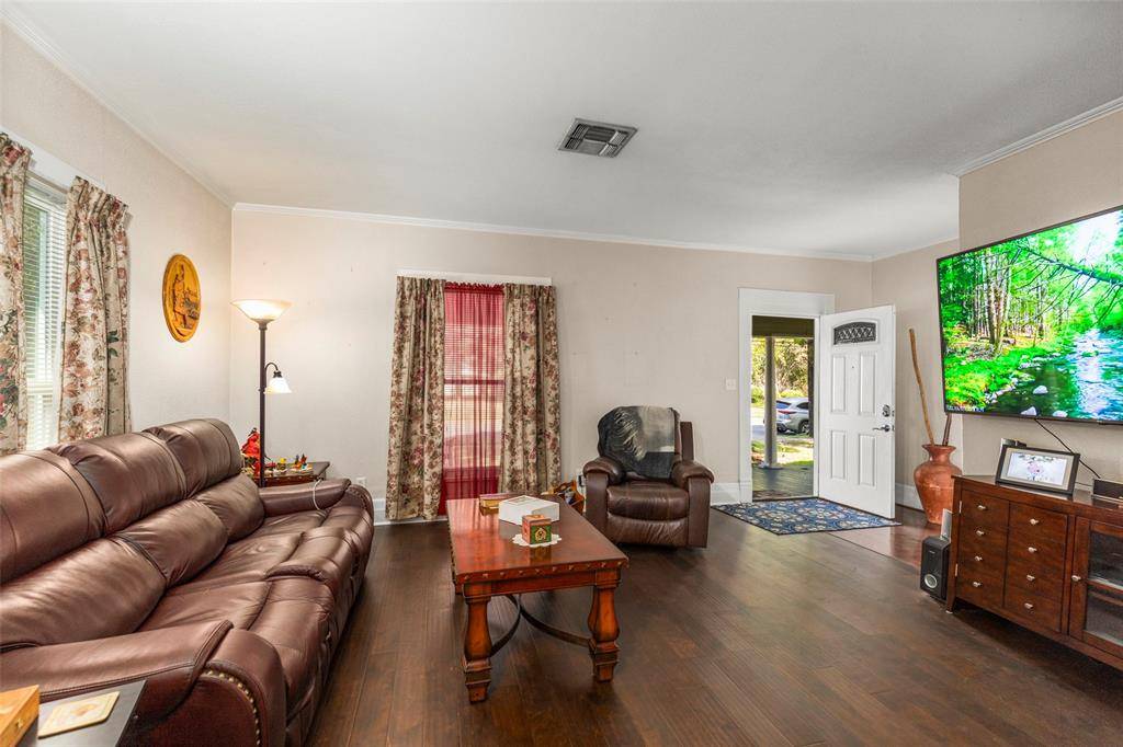 Wharton, TX 77488,404 E Alabama ST