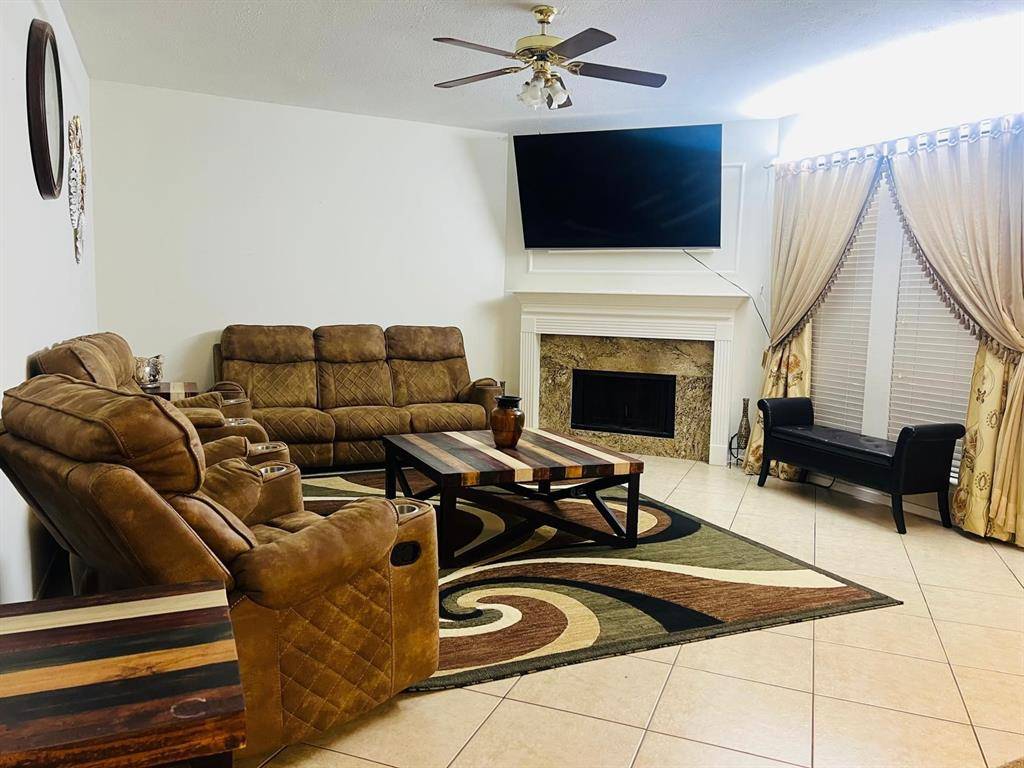 Sugar Land, TX 77479,110 Chandler CT