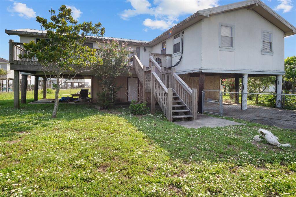 Crystal Beach, TX 77650,963 Gulfview DR