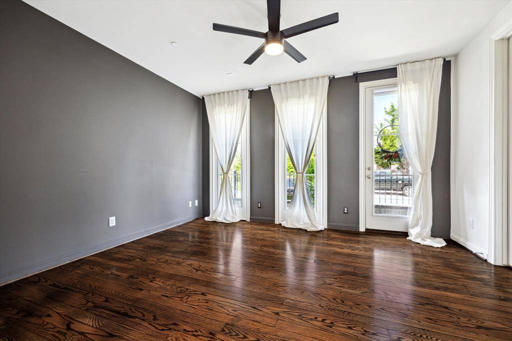 Houston, TX 77008,242 E 28th ST