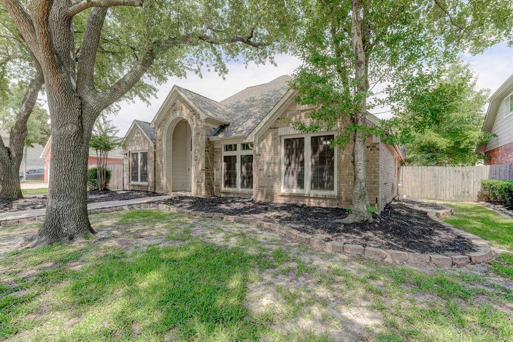 Houston, TX 77065,10710 Fallsbridge DR