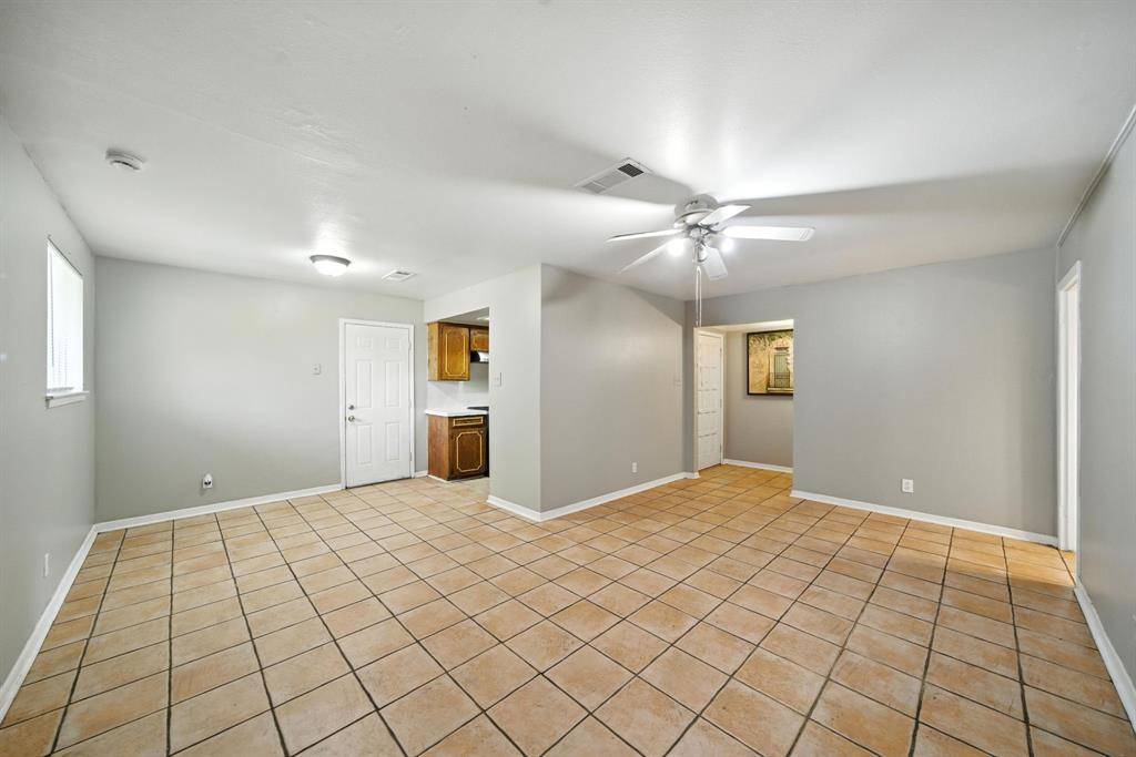 Houston, TX 77088,9015 Ivy Spring LN