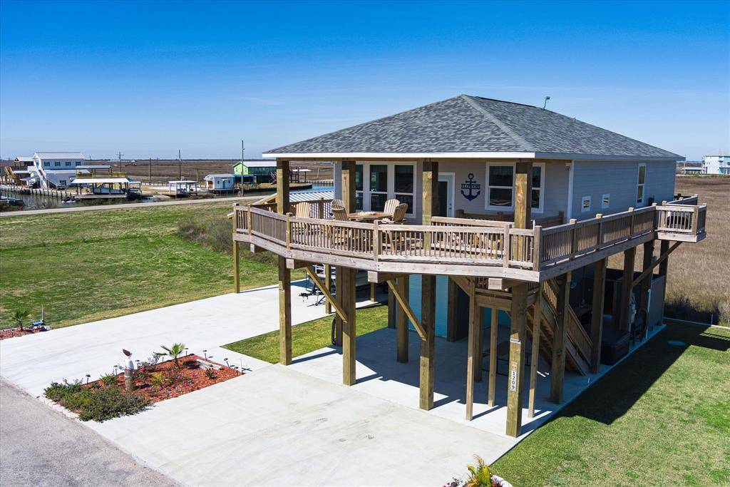 Crystal Beach, TX 77650,1286 Lagoon DR