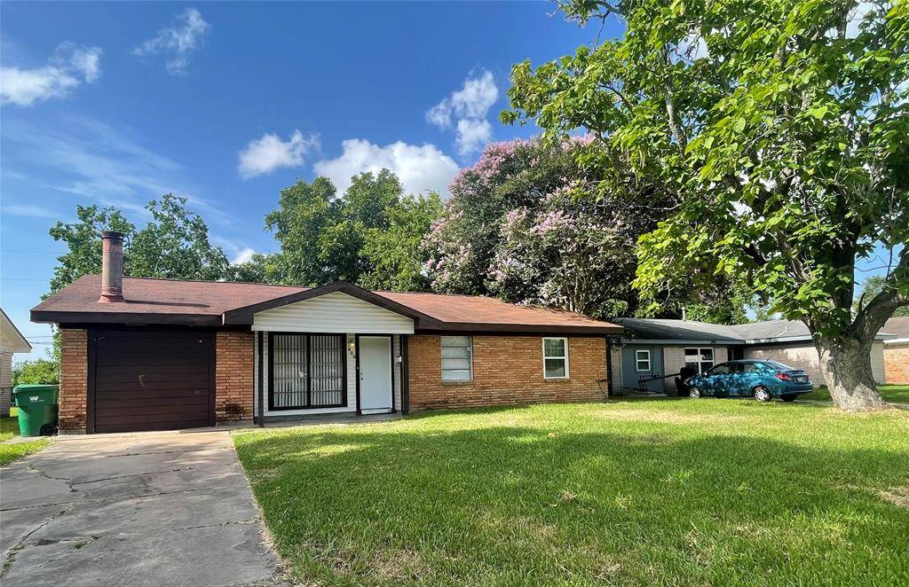 La Marque, TX 77568,300 Robbie ST