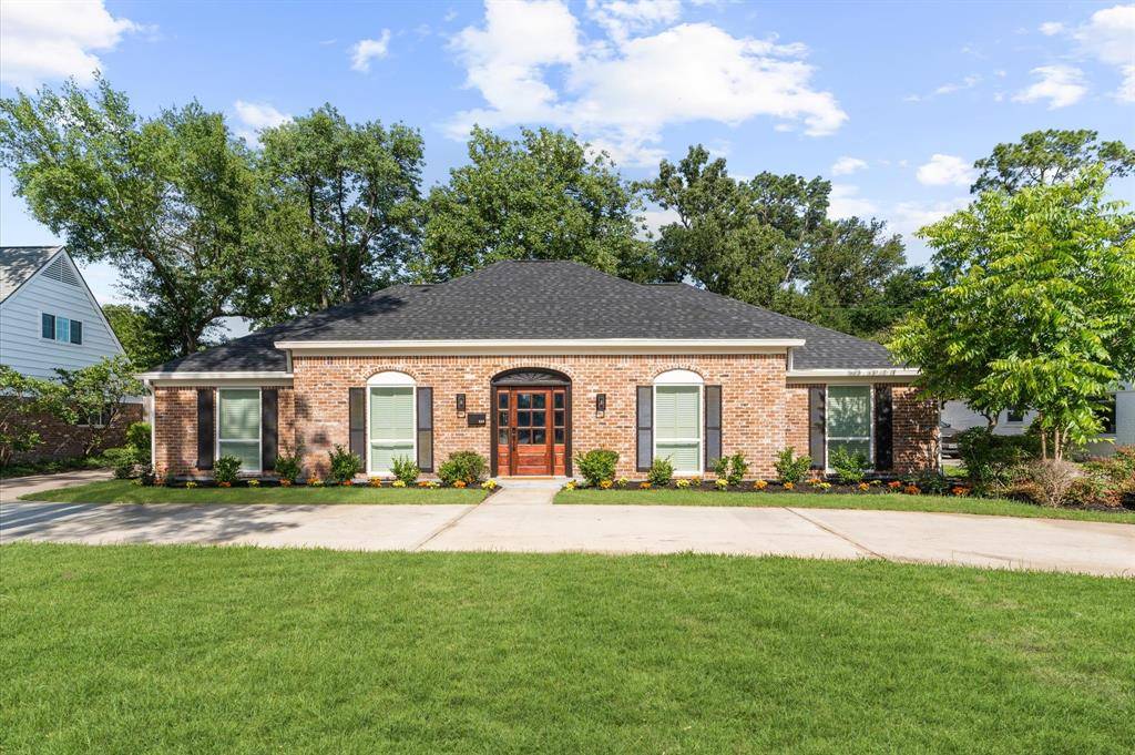 Houston, TX 77079,322 N Wilcrest DR