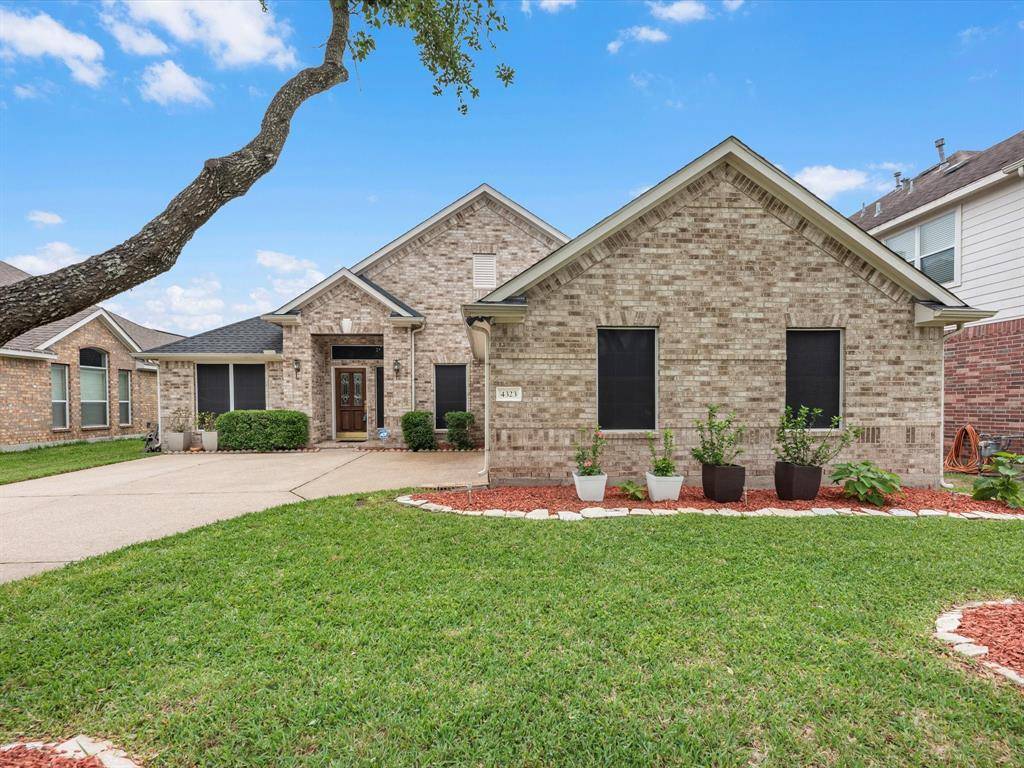 Pasadena, TX 77505,4323 Dow WAY