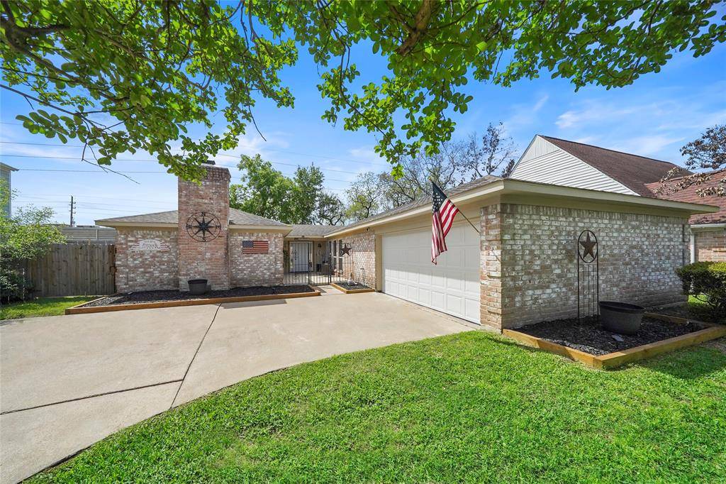 Houston, TX 77077,13927 Locke LN