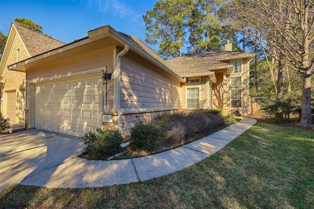 The Woodlands, TX 77382,135 E GREENHILL TERRACE PL