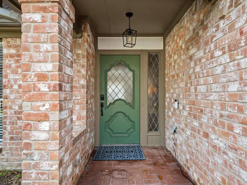 The Woodlands, TX 77381,7 Postvine CT