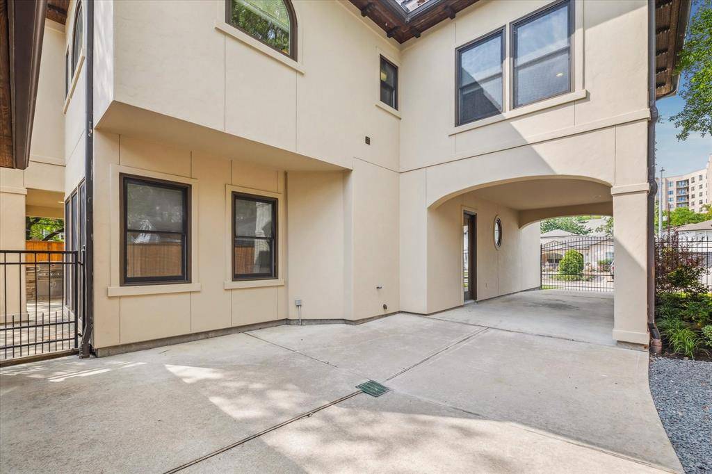 Houston, TX 77007,6043 Rose ST