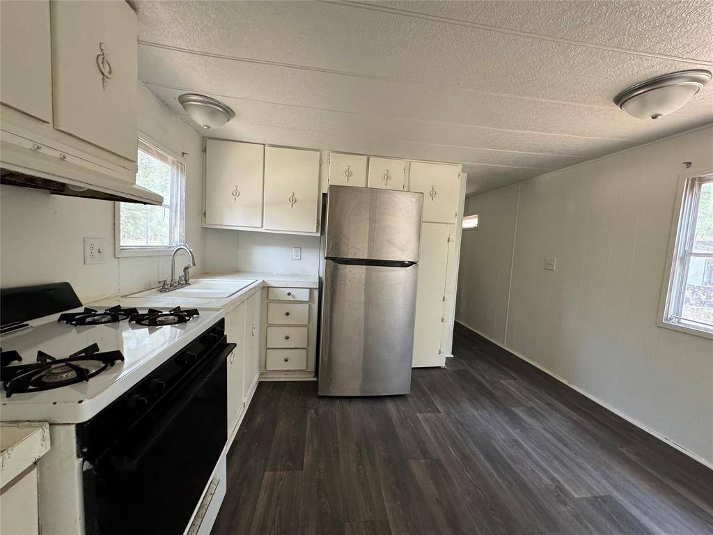 Livingston, TX 77351,104A North 1st Street