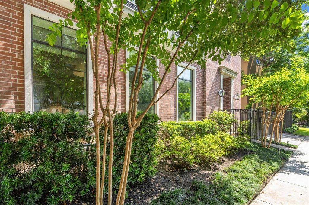 Houston, TX 77006,1549 Nevada ST