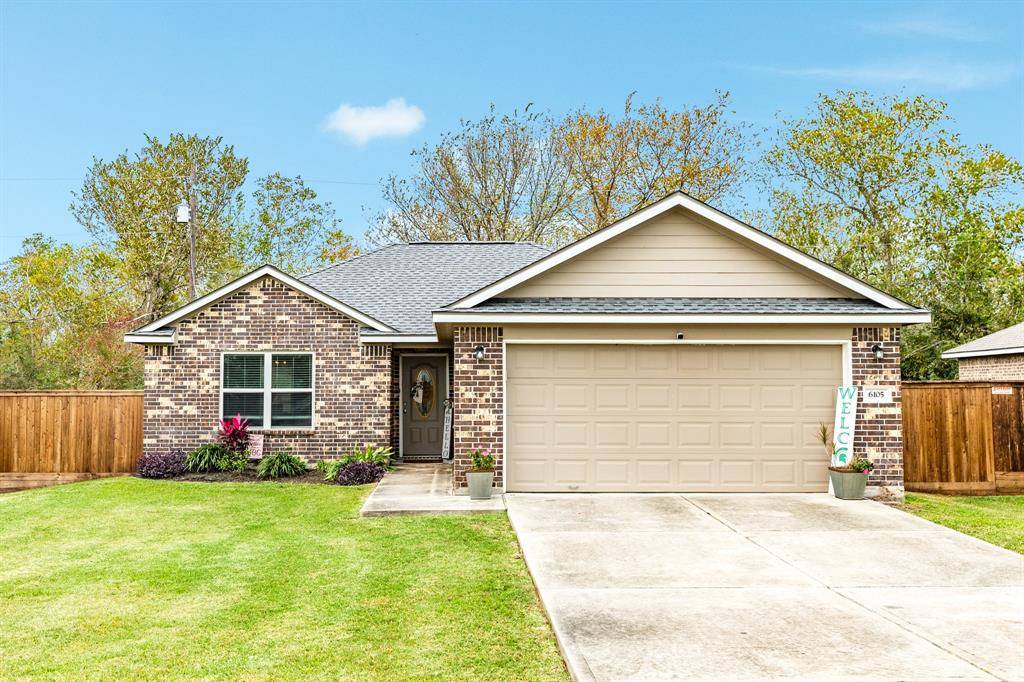 Angleton, TX 77515,6105 Fox Ridge DR