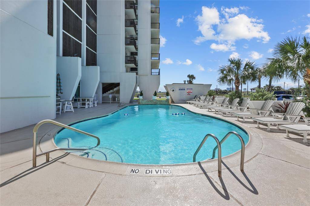Galveston, TX 77550,415 E Beach DR #408