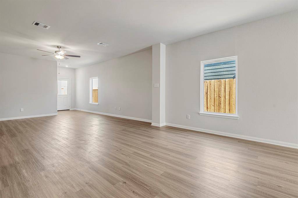 Houston, TX 77016,8120 Sunberry Shadow DR