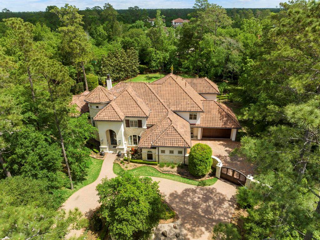 The Woodlands, TX 77382,2 Cluny CT