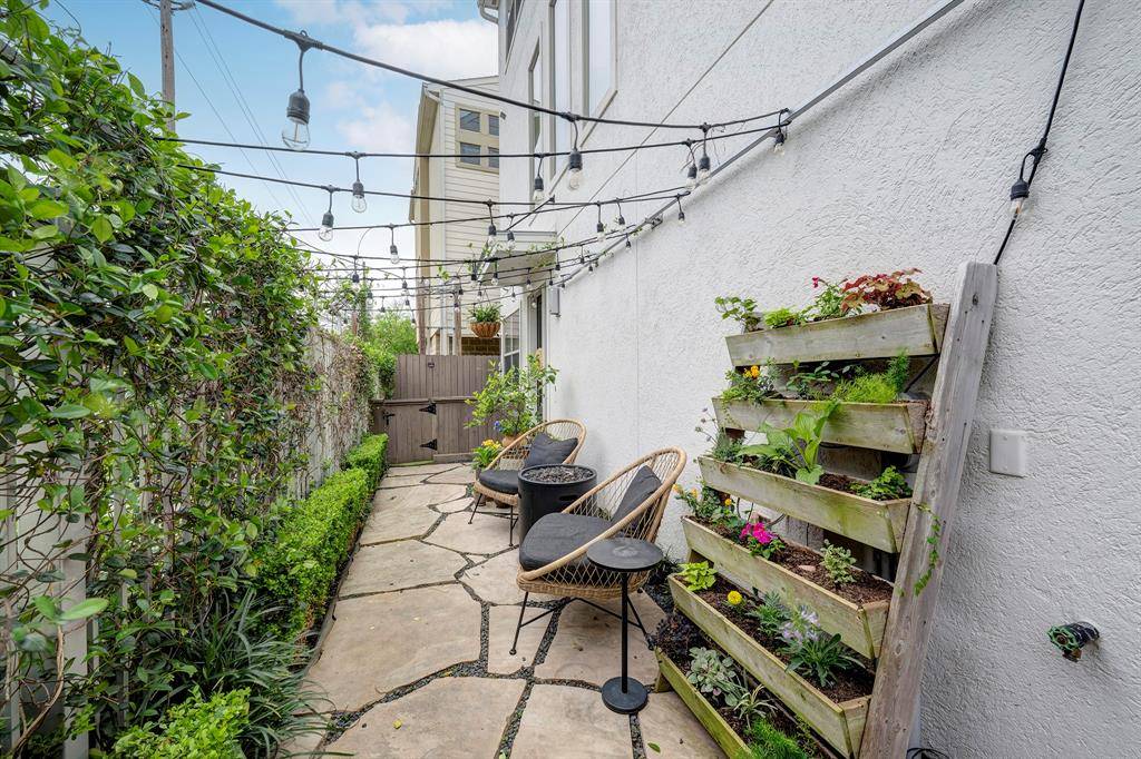 Houston, TX 77007,5317 Lillian ST