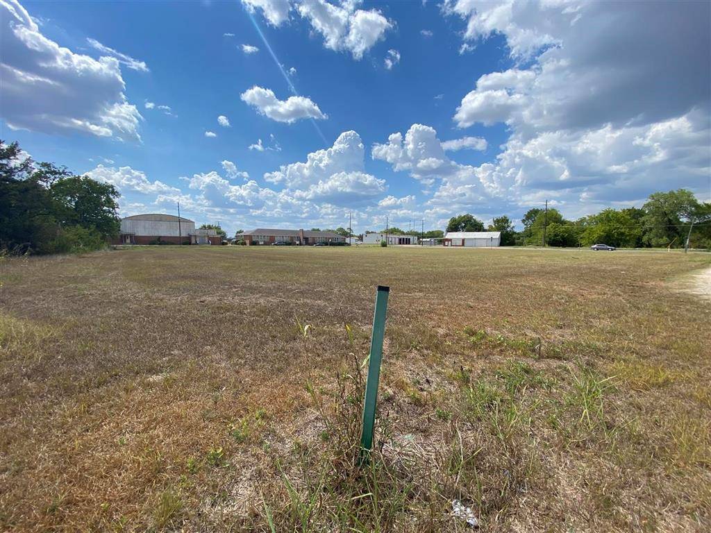 Navasota, TX 77868,1603 S La Salle