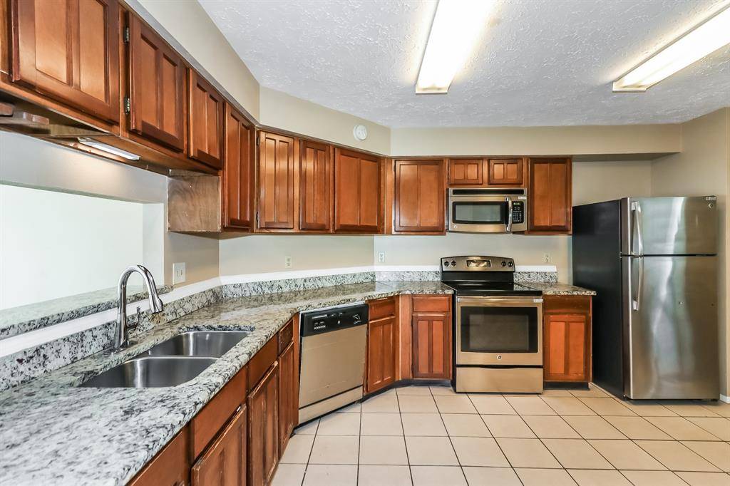 Houston, TX 77095,7414 Skylight LN