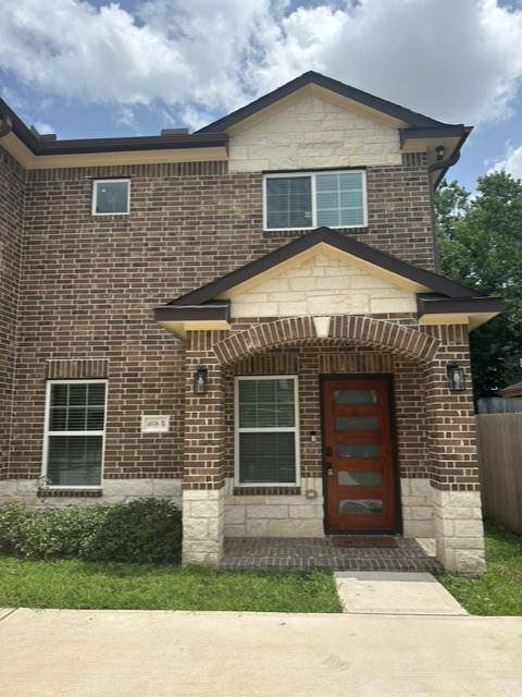 Houston, TX 77033,4938 Bataan RD #B