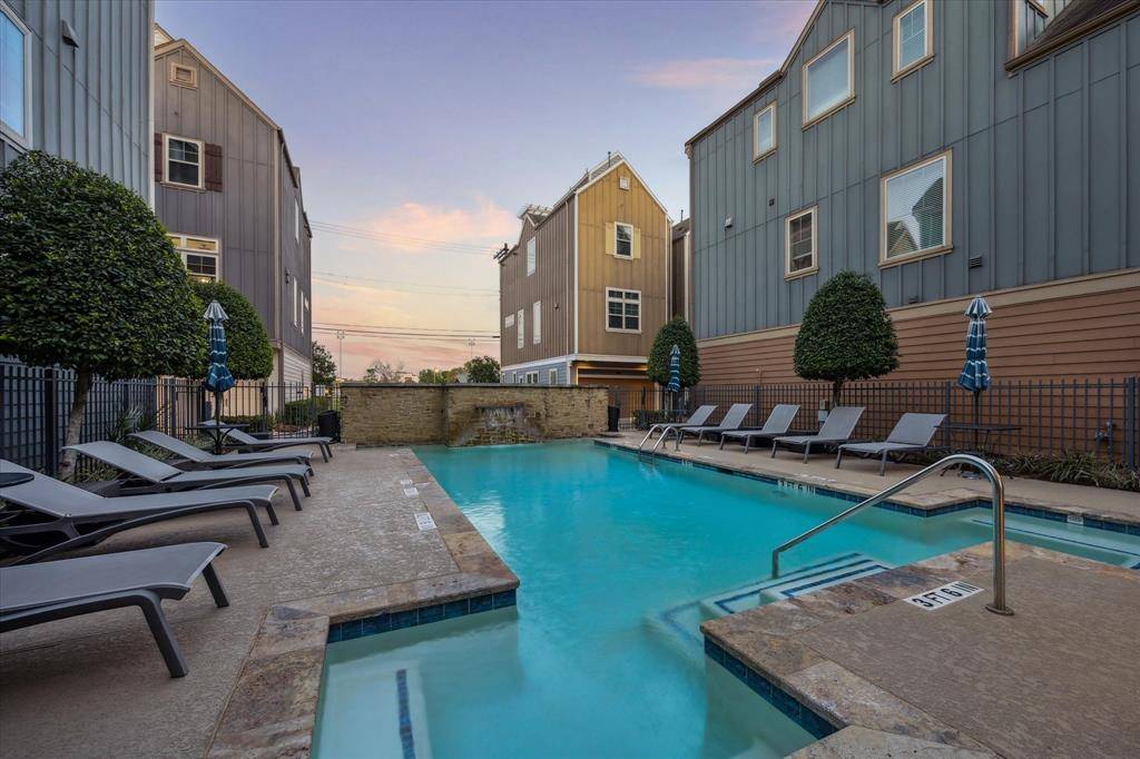 Houston, TX 77007,727 Dorothy ST