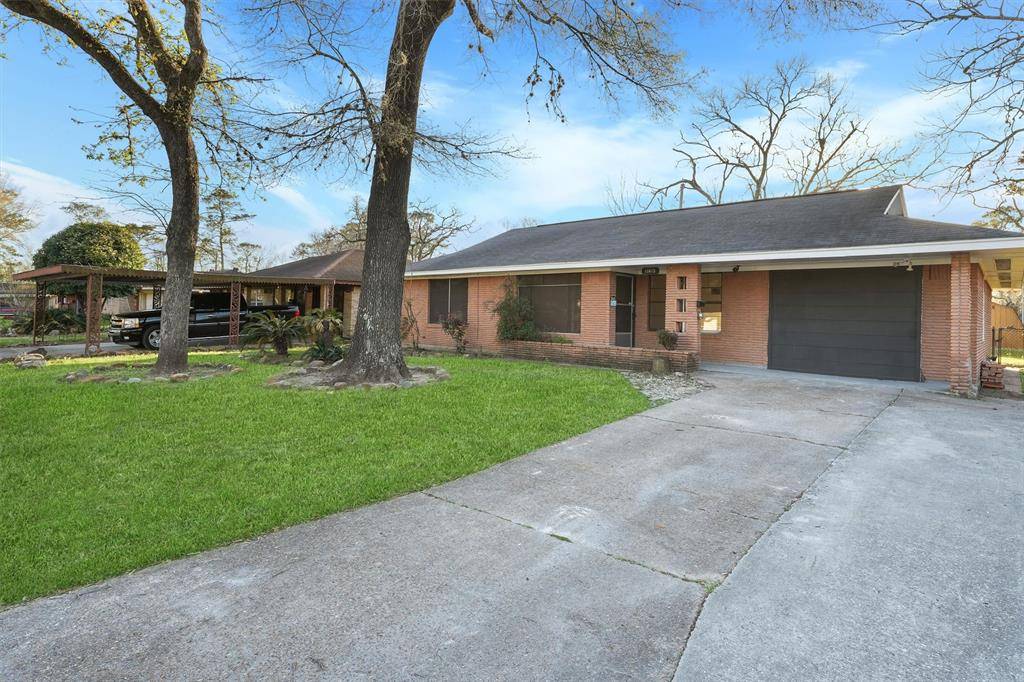 Houston, TX 77016,10415 Rockaway DR
