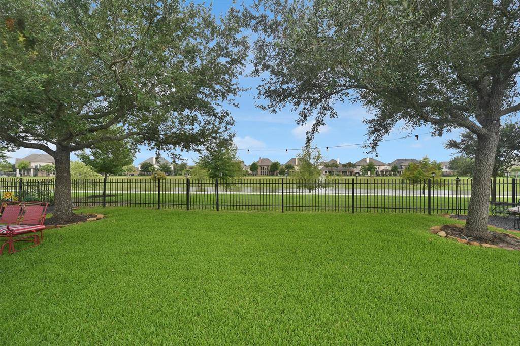 Rosenberg, TX 77469,8227 Clover Leaf DR