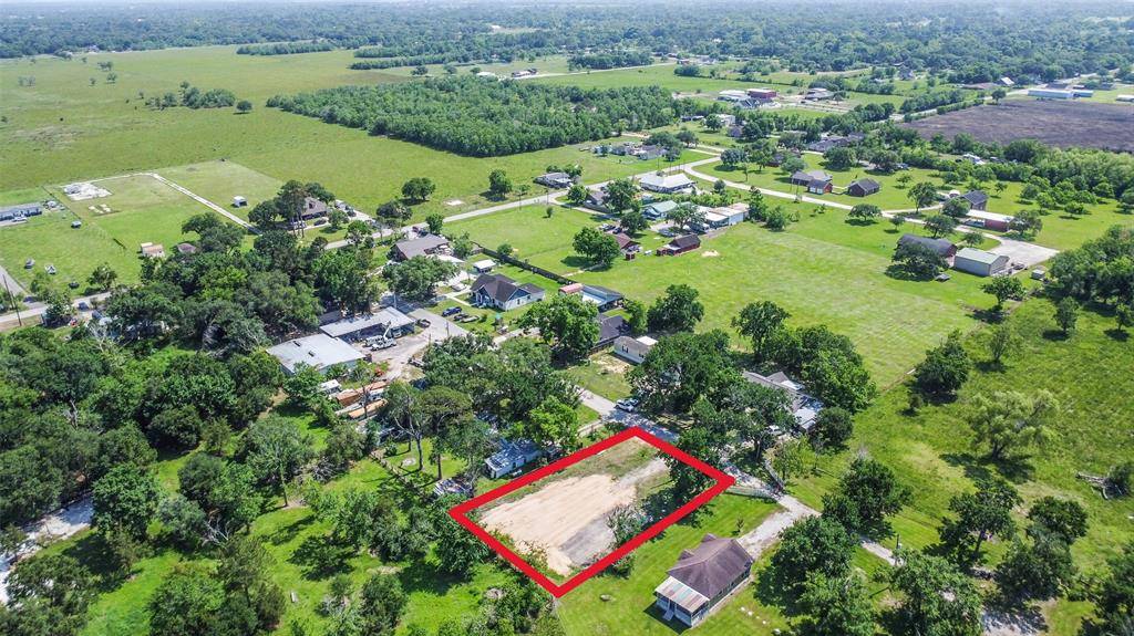 Alvin, TX 77511,2109 County Road 795