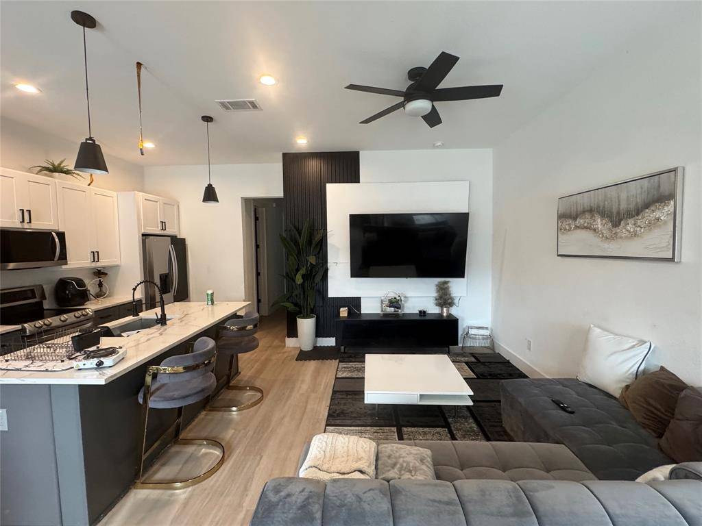 Houston, TX 77021,3549 Amos #B